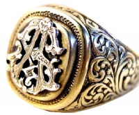 SIGNET RING