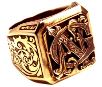 SIGNET RING